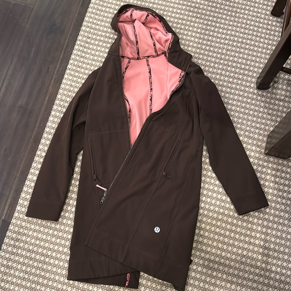 Lulu Lemon pink fleece lined brown rain jacket size 4.